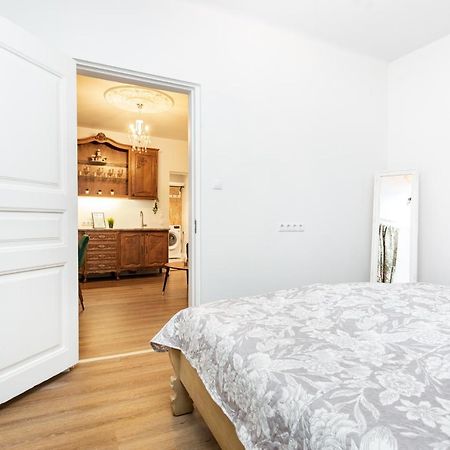 Easyrentals Central Tallinn Apartments By Tallinn University Ngoại thất bức ảnh